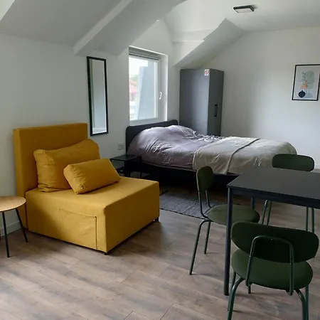 4 Sobe, - Near The Airport * Ni