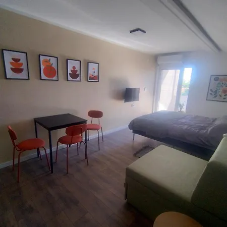 4 Sobe, - Near The Airport *