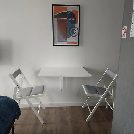 4 Sobe, - Near The Airport Apartment